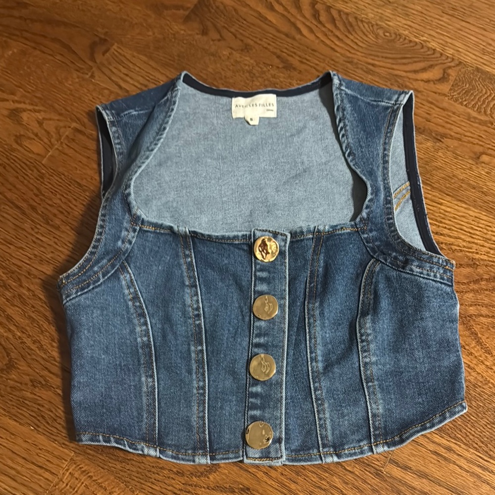 Avec Les Filles Denim Button-Up Vest